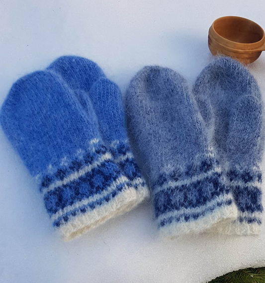 Family Mittens