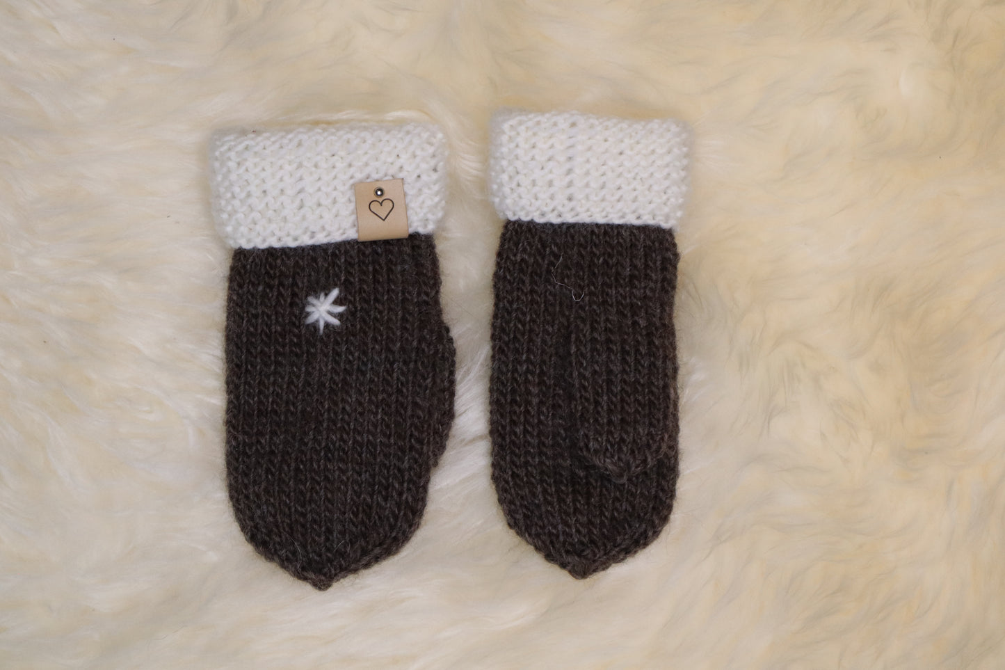 Gårds-vottene - til barn og voksen (digital oppskrift)